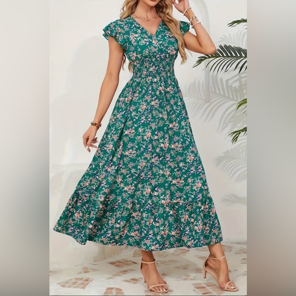 Dresses & Skirts - Women’s New Floral Print Maxi Dress